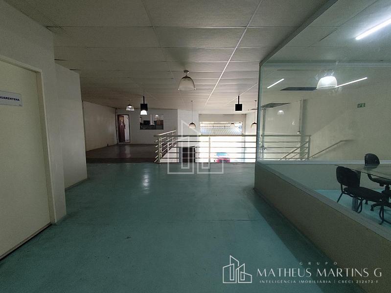 Excelente Galpão a venda no bairro Jardim Celani — foto 5