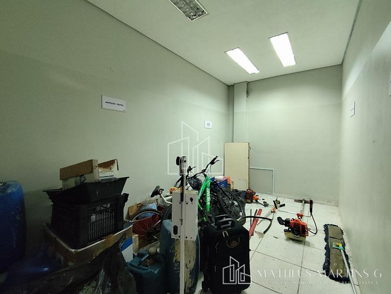 Excelente Galpão a venda no bairro Jardim Celani — foto 16