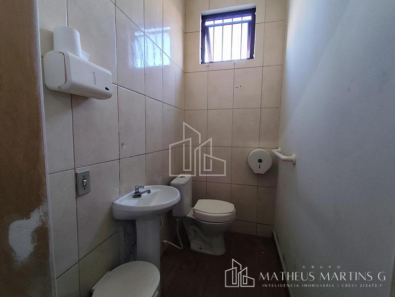 Excelente Galpão a venda no bairro Jardim Celani — foto 19