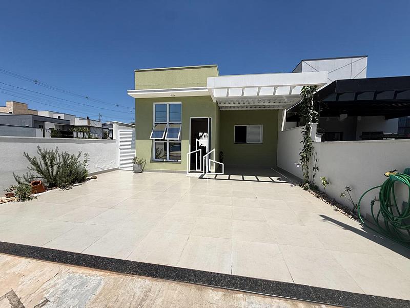 🏠 CASA A VENDA - CONDOMINIO PARQUE IMPERIAL 1
