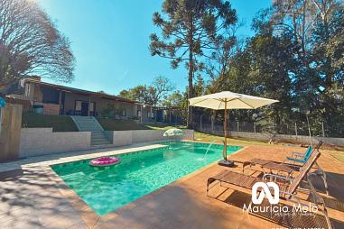 Chácara com 3 quartos à venda, 1000m², 3 banheiros, 15 garagens - Castelano - Biritiba-mirim