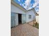 CASA 1 SU�TE + 2 QUARTOS EM CAMBORI� 3