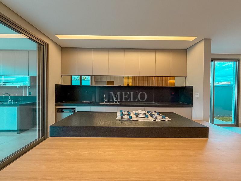 Belíssima Casa à Venda no Gran Park por R$2.690.000,00 — foto 11