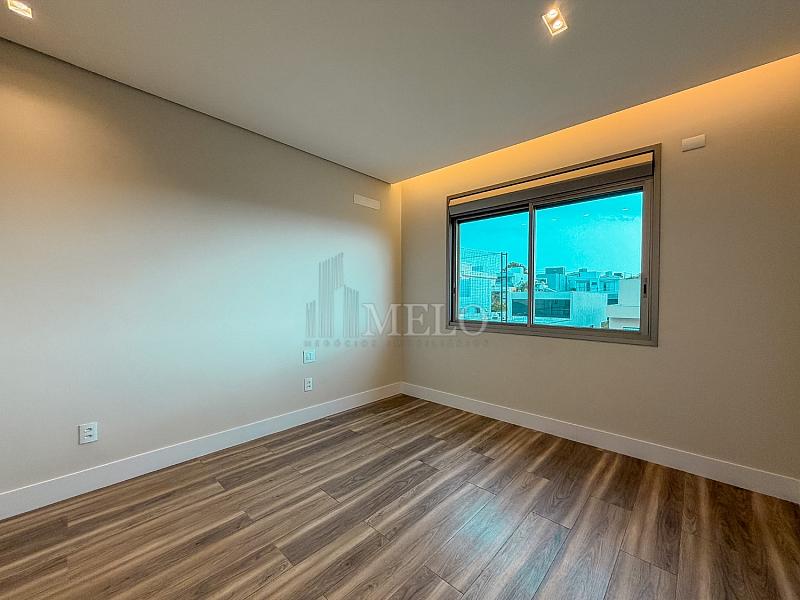 Belíssima Casa à Venda no Gran Park por R$2.690.000,00 — foto 29