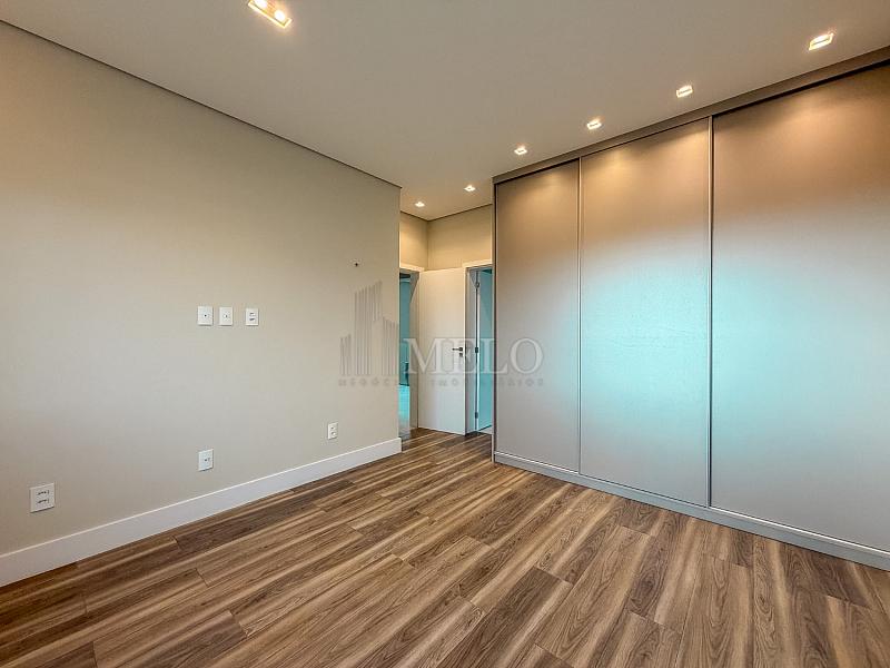 Belíssima Casa à Venda no Gran Park por R$2.690.000,00 — foto 30