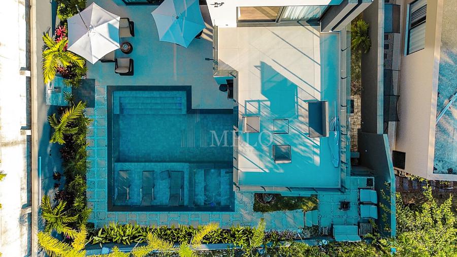 CASA DE ALTO PADR�O � VENDA | VISTA DEFINITIVA PARA A MATA ALPHAVILLE VESPASIANO 7