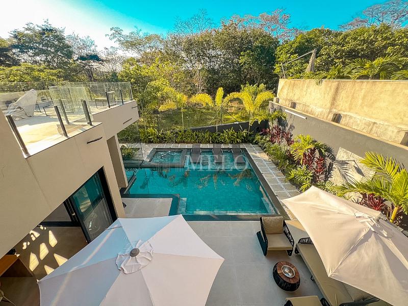 CASA DE ALTO PADR�O � VENDA | VISTA DEFINITIVA PARA A MATA ALPHAVILLE VESPASIANO 19