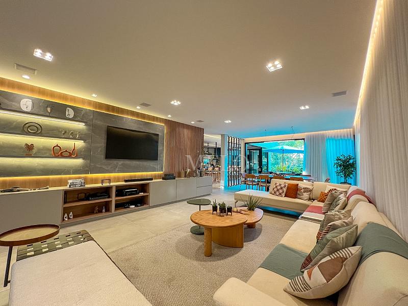 CASA DE ALTO PADR�O � VENDA | VISTA DEFINITIVA PARA A MATA ALPHAVILLE VESPASIANO 29