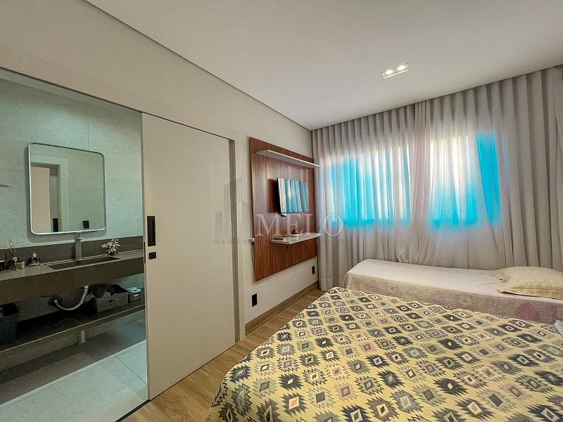 CASA DE ALTO PADR�O � VENDA | VISTA DEFINITIVA PARA A MATA ALPHAVILLE VESPASIANO 48