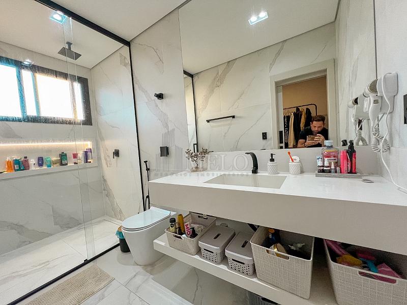CASA DE ALTO PADR�O � VENDA | VISTA DEFINITIVA PARA A MATA ALPHAVILLE VESPASIANO 69