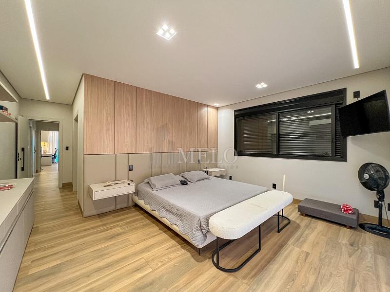CASA DE ALTO PADR�O � VENDA | VISTA DEFINITIVA PARA A MATA ALPHAVILLE VESPASIANO 79