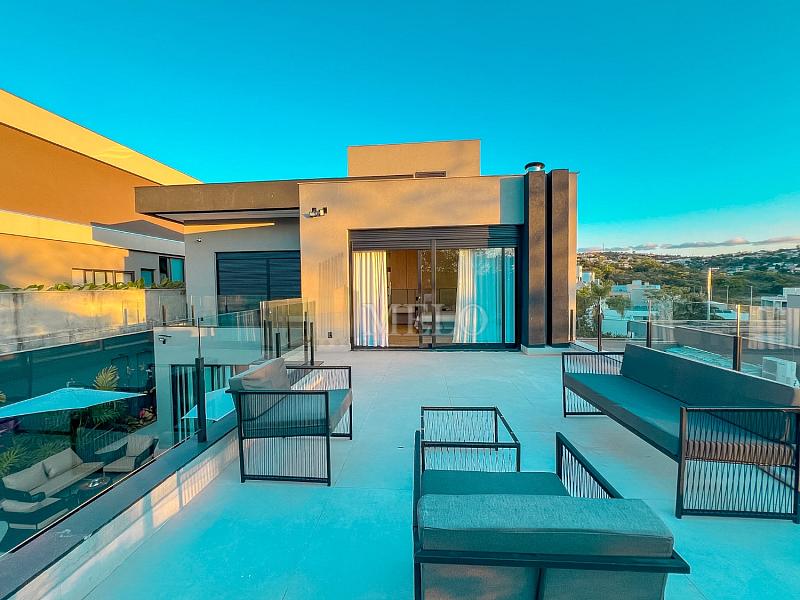 CASA DE ALTO PADR�O � VENDA | VISTA DEFINITIVA PARA A MATA ALPHAVILLE VESPASIANO 86