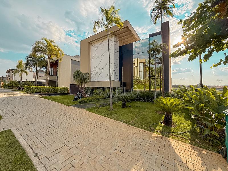 Uma casa que impressiona na chegada e conquista pela vista. 3
