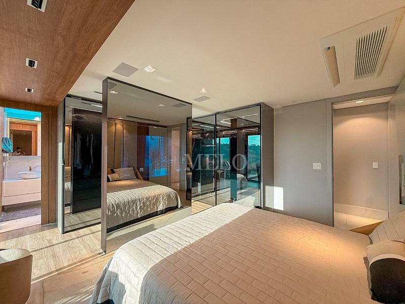 Uma casa que impressiona na chegada e conquista pela vista. 40