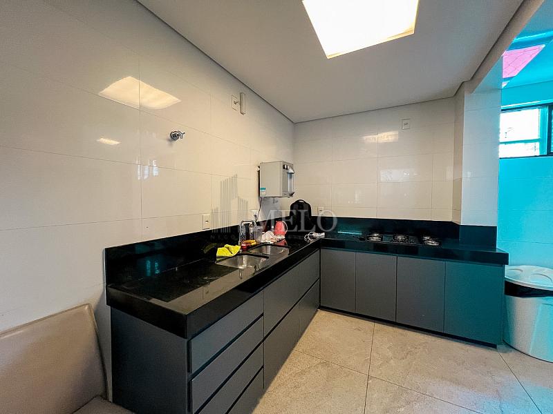 Lind�ssimo Apartamento no Cidade Nova para quem valoriza  exclusividade e alto padr�o a Venda por R$2.650.000,00. 38