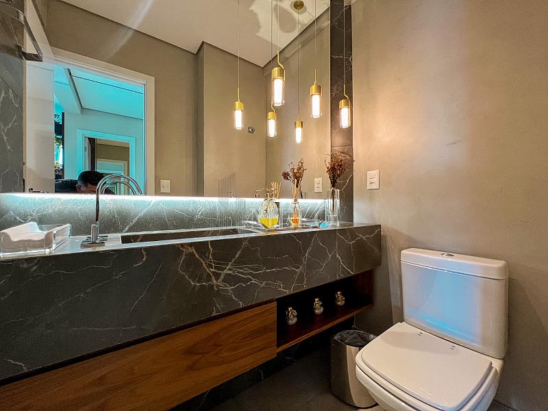 Lind�ssimo Apartamento no Cidade Nova para quem valoriza  exclusividade e alto padr�o a Venda por R$2.650.000,00. 10