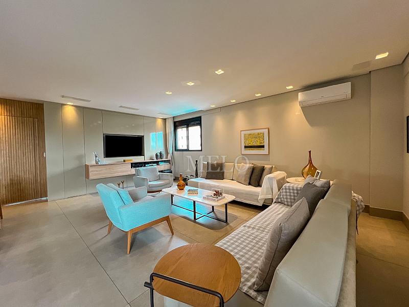 Lind�ssimo Apartamento no Cidade Nova para quem valoriza  exclusividade e alto padr�o a Venda por R$2.650.000,00. 7