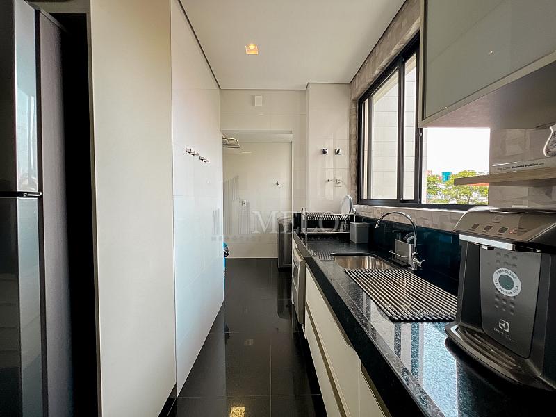 Lind�ssimo Apartamento no Cidade Nova para quem valoriza  exclusividade e alto padr�o a Venda por R$2.650.000,00. 14