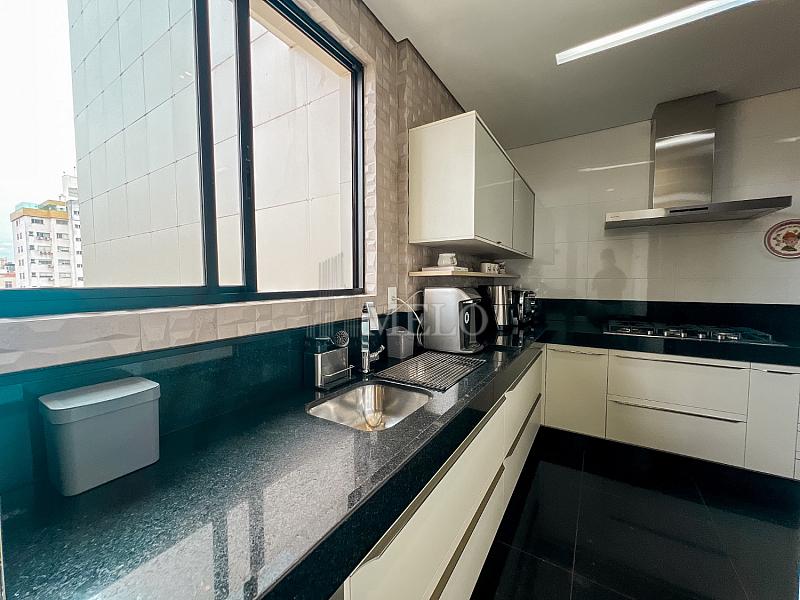 Lind�ssimo Apartamento no Cidade Nova para quem valoriza  exclusividade e alto padr�o a Venda por R$2.650.000,00. 15