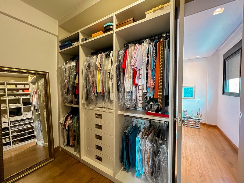 Lind�ssimo Apartamento no Cidade Nova para quem valoriza  exclusividade e alto padr�o a Venda por R$2.650.000,00. 27