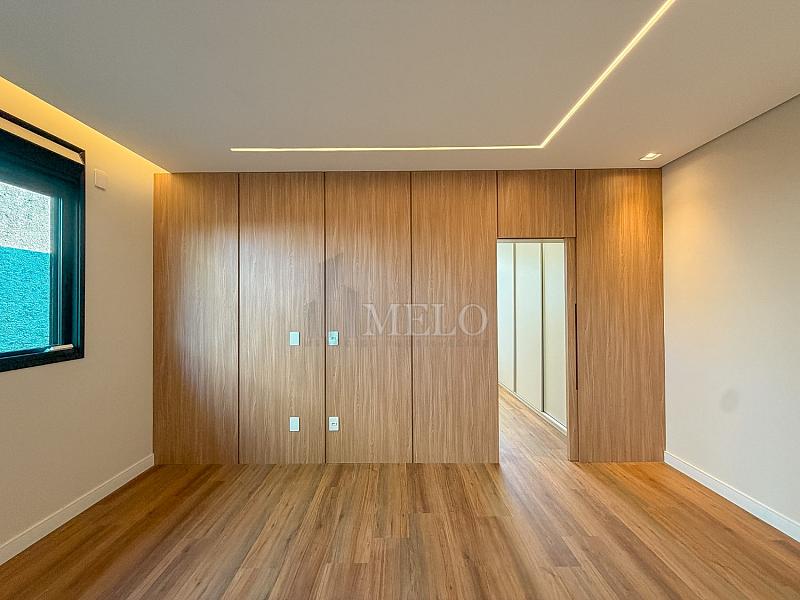 Casa de Alto Padr�o � Venda no Condom�nio Gran Royalle - Lagoa Santa/MG. 27