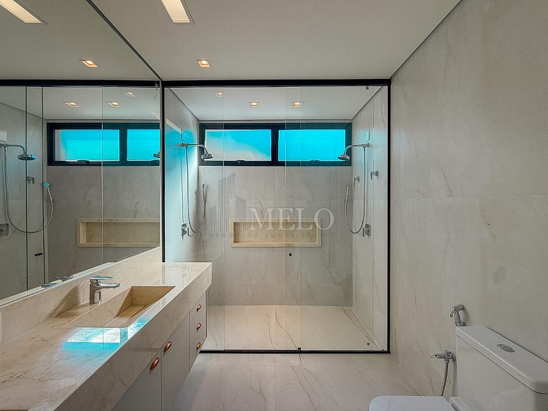 Casa de Alto Padr�o � Venda no Condom�nio Gran Royalle - Lagoa Santa/MG. 30