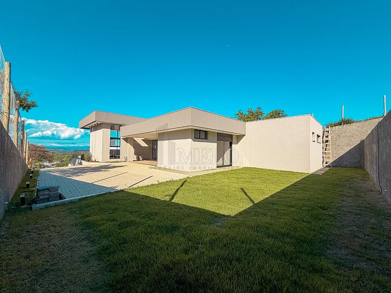 Casa de Alto Padr�o � Venda no Condom�nio Gran Royalle - Lagoa Santa/MG. 31