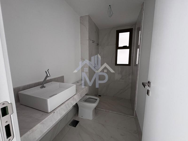 Apartamento 3 Qtos, 2 Su�tes, 2 Vagas, Sol da Manh� 21