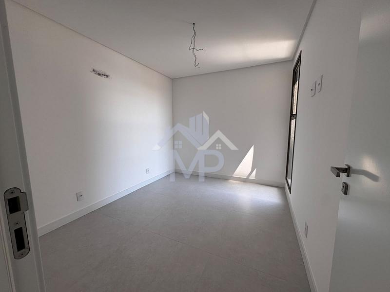 Apartamento 3 Qtos c/Su�te, 2 Vagas, Praia de Itaparica 2