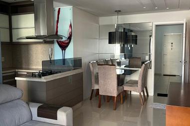 Semi mobiliado no Centro de Criciúma, apartamento 2 quartos sendo 1 suíte