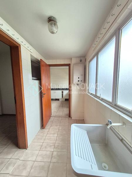 Apartamento Centro de Crici�ma 3 quartos sendo 1 su�te 6