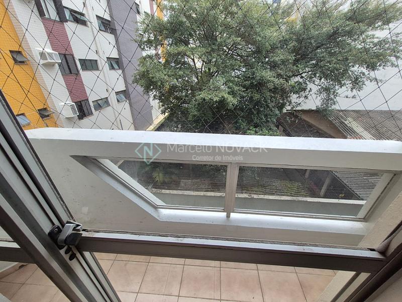 Apartamento Centro de Crici�ma 3 quartos sendo 1 su�te 13