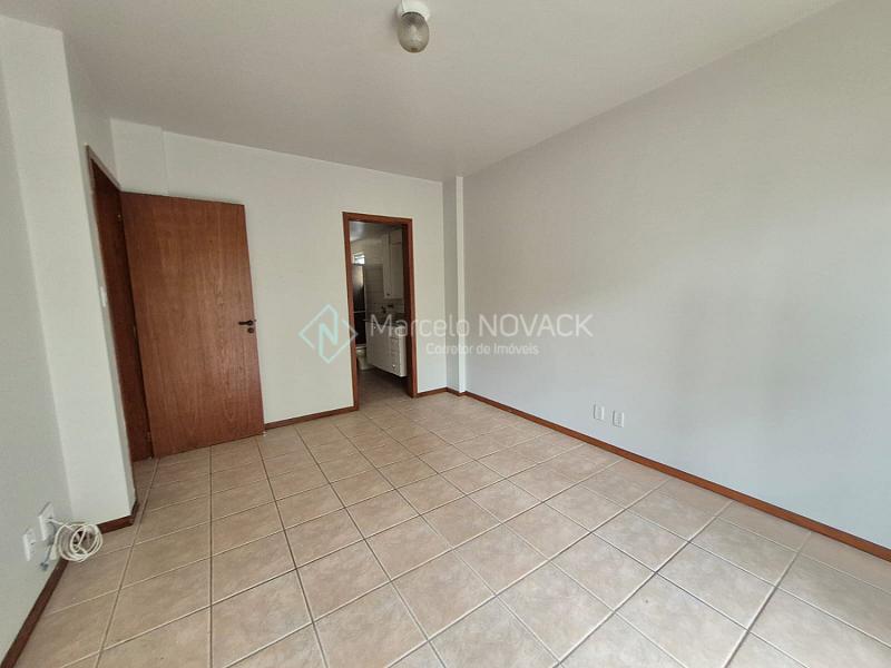 Apartamento Centro de Crici�ma 3 quartos sendo 1 su�te 16