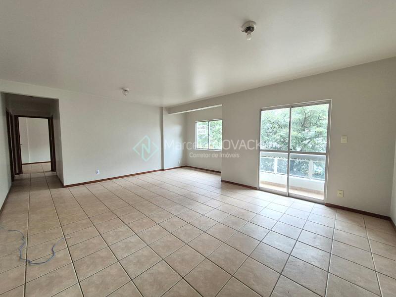 Apartamento Centro de Crici�ma 3 quartos sendo 1 su�te 2