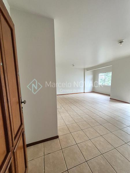 Apartamento Centro de Crici�ma 3 quartos sendo 1 su�te 17