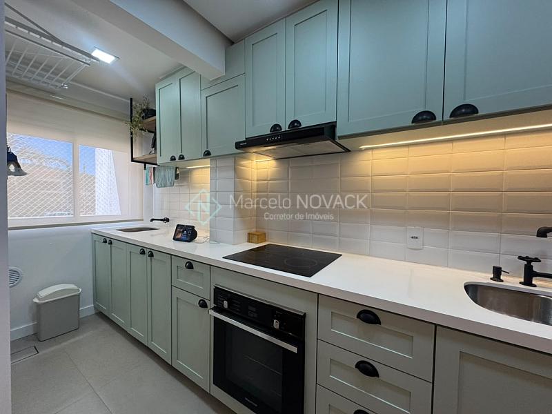 Apartamento semi mobiliado em Crici�ma, bairro Santa Catarina, 2 quartos, 1 su�te 19
