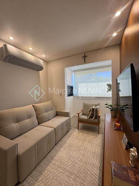 Apartamento semi mobiliado em Crici�ma, bairro Santa Catarina, 2 quartos, 1 su�te 35