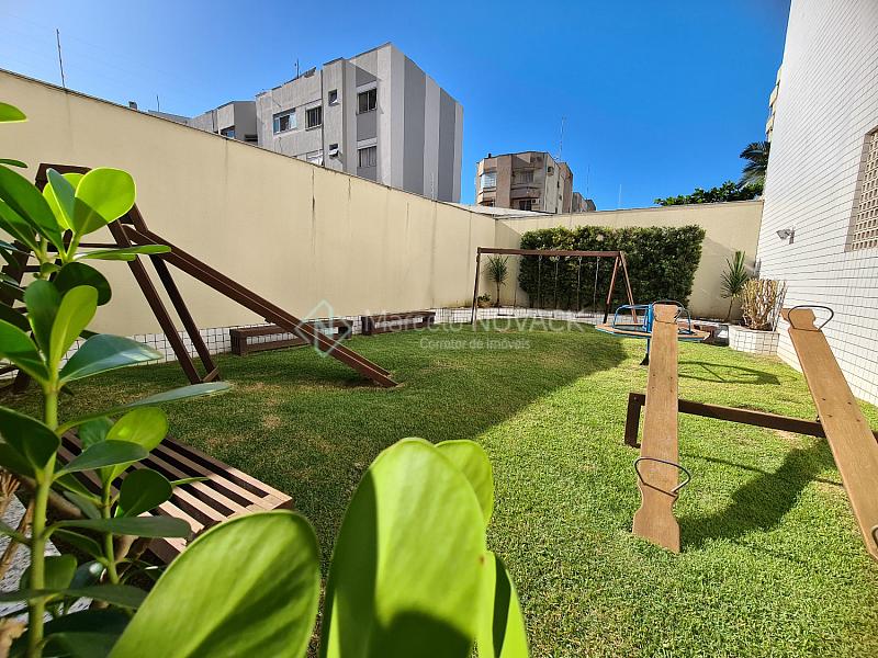 apartamento 2 quartos sendo 1 su�te, semi mobiliado no Centro de Crici�ma 11