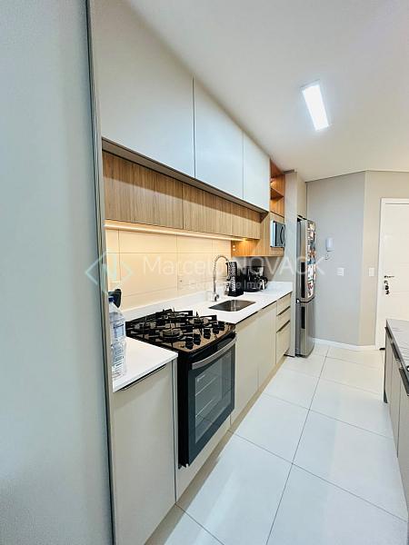Apartamento mobiliado no Centro de Crici�ma 3 quartos sendo 1 su�te 13
