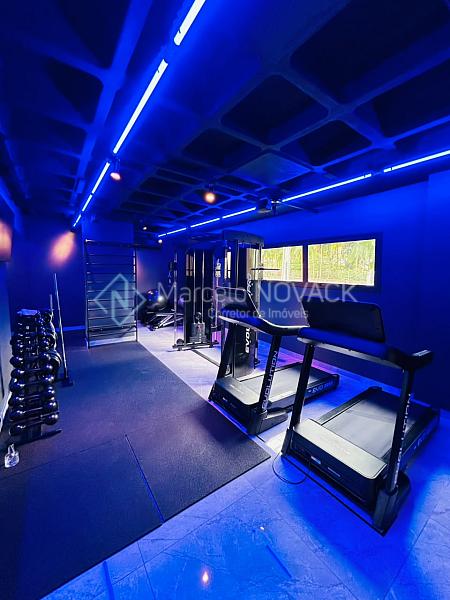 Apartamento mobiliado no Centro de Crici�ma 3 quartos sendo 1 su�te 16