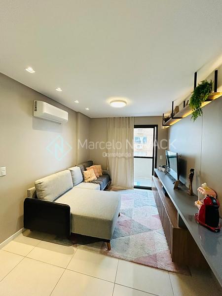 Apartamento mobiliado no Centro de Crici�ma 3 quartos sendo 1 su�te 24
