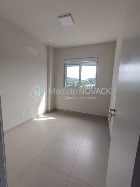 Desocupado na Próspera em Criciúma, apartamento 3 quartos sendo 01 suite, piscina — foto 16