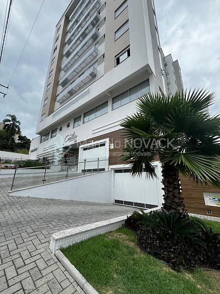 Apartamento 2 quartos sendo 1 su�te em Crici�ma 30