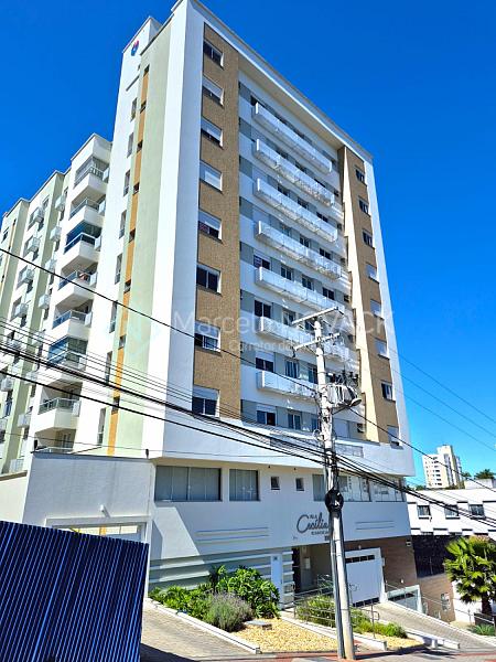 Apartamento 2 quartos sendo 1 su�te em Crici�ma 2