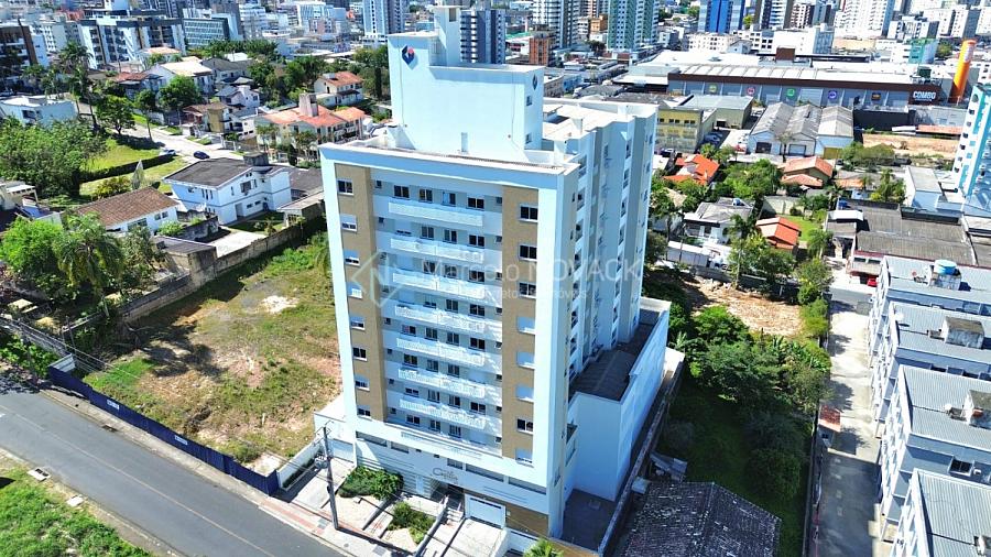 Apartamento 2 quartos sendo 1 su�te em Crici�ma 1