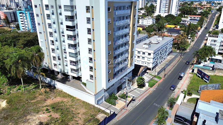 Apartamento 2 quartos sendo 1 su�te em Crici�ma 35