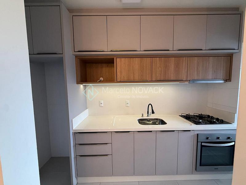 Apartamento mobiliado, 2 quartos sendo 1 suite, no Centro de Crici�ma 4