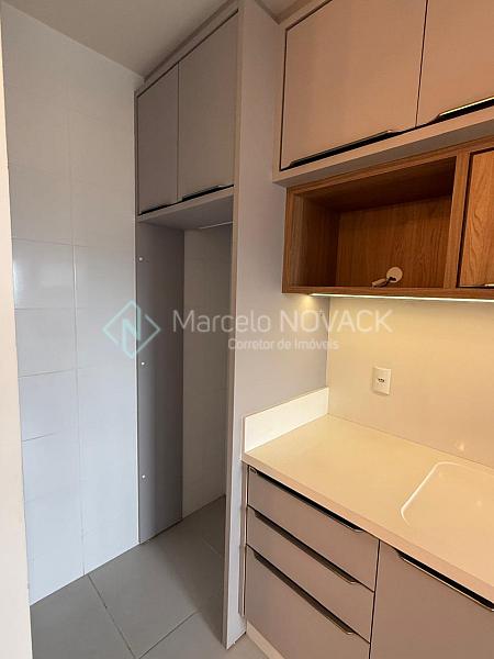 Apartamento mobiliado, 2 quartos sendo 1 suite, no Centro de Crici�ma 5