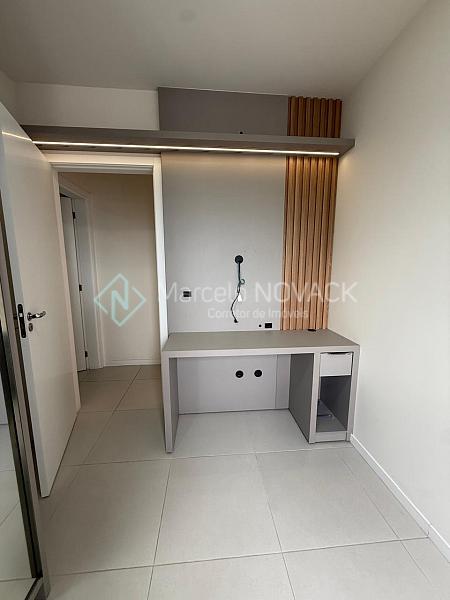 Apartamento mobiliado, 2 quartos sendo 1 suite, no Centro de Crici�ma 16