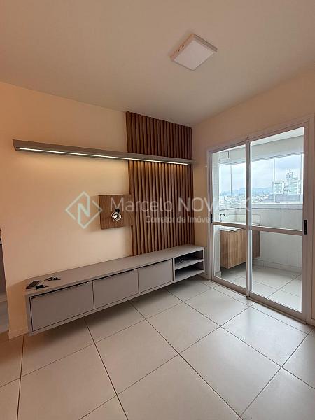 Apartamento mobiliado, 2 quartos sendo 1 suite, no Centro de Crici�ma 2